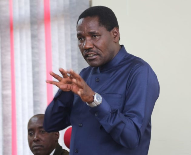 Agriculture Cabinet Secretary Mr. Peter Munya addressing stakeholders on the maize shortage crisis at Namanga border on Tuesday June 28