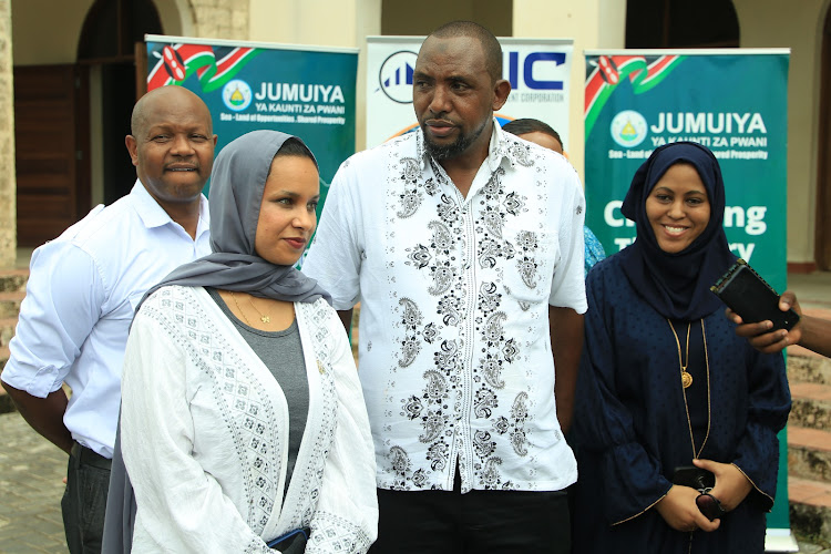 The Mombasa Investment Corporation CEO Sahale Bawazir, the Jumuiya ya Kaunti za Pwani (JKP) CEO Emmanuel Nzai and the Mombasa county CECM in the department of tourism and trade Mohammed Osman and during a presser at the Mama Ngina Waterfront in Mombasa